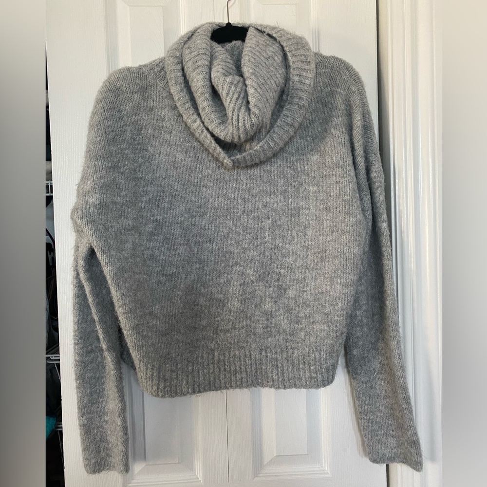 OLIVACEOUS REVERSIBLE OVERSIZED SWEATER